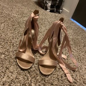 ALDO STRAP AROUND HEELS